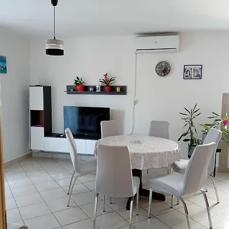 Delfa Pecarina By Interhome Apartament *