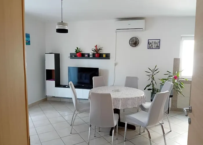 Delfa Pecarina By Interhome Apartament *