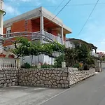 Appartement Delfa Pecarina By Interhome