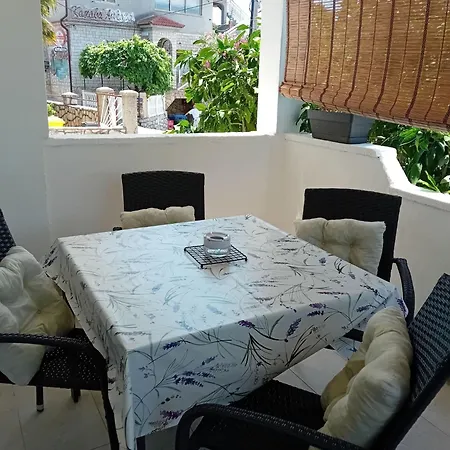 דירה Delfa Pecarina By Interhome *