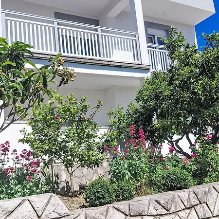 Delfa Pecarina By Interhome דירה